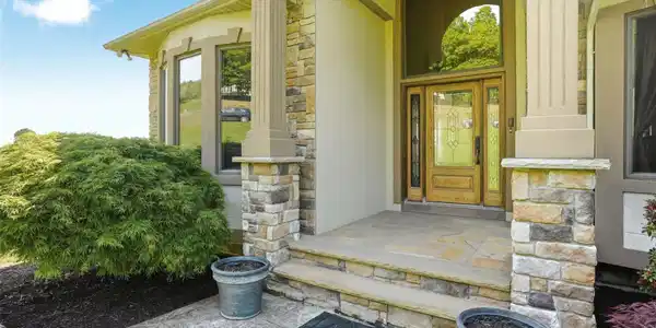Image 2: Entry Image 2: Entry
