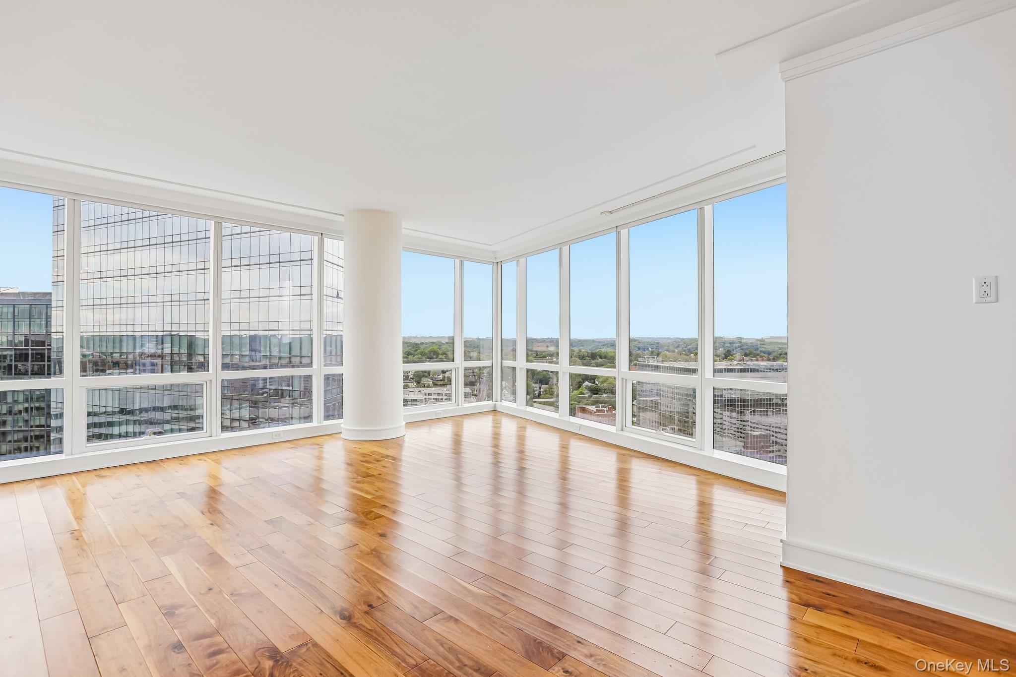 Image 2: Living Room Image 2: Living Room