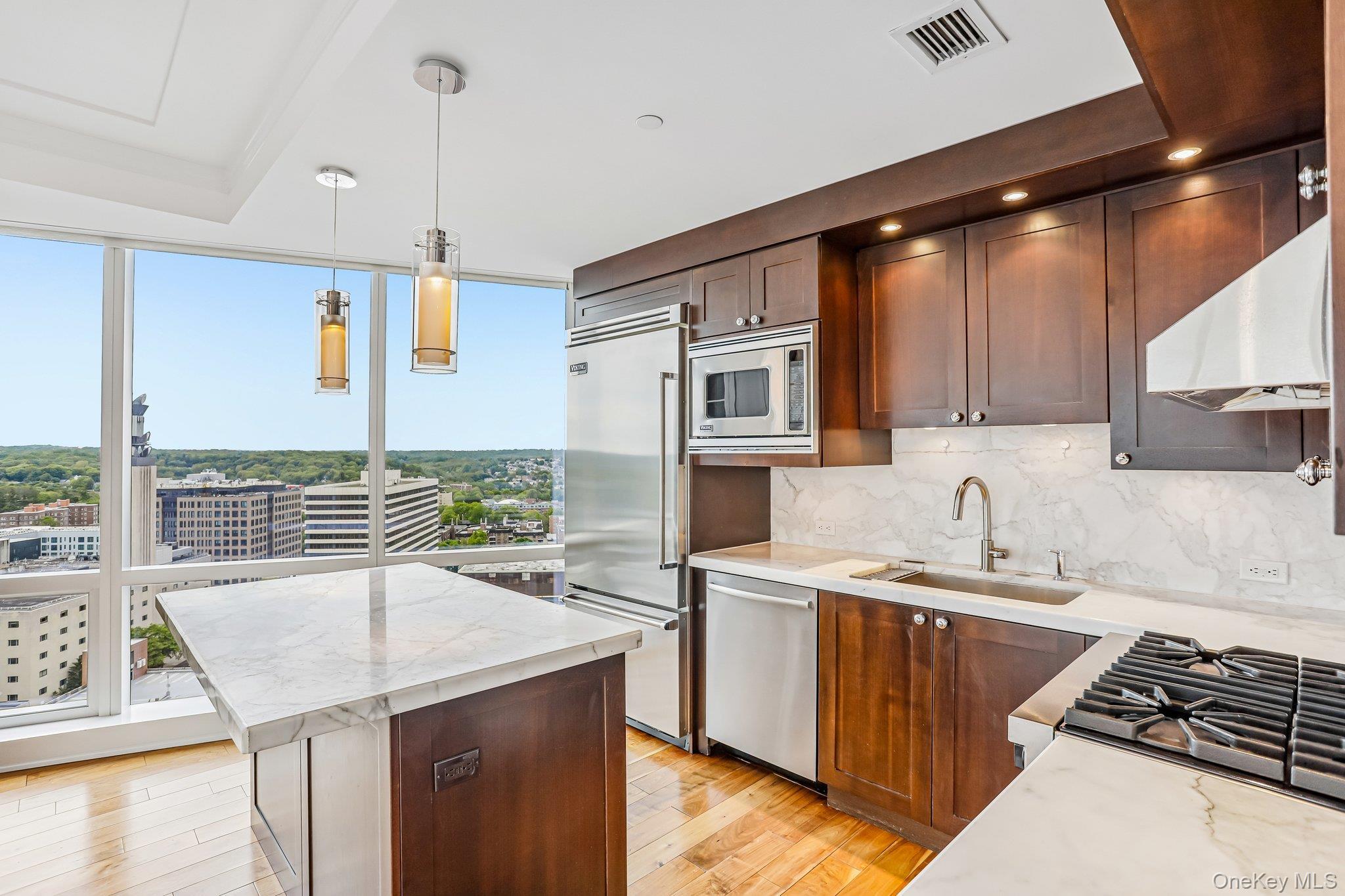 Image 4: Kitchen Image 4: Kitchen
