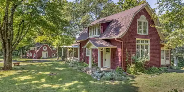 421-423 Hillside Road
