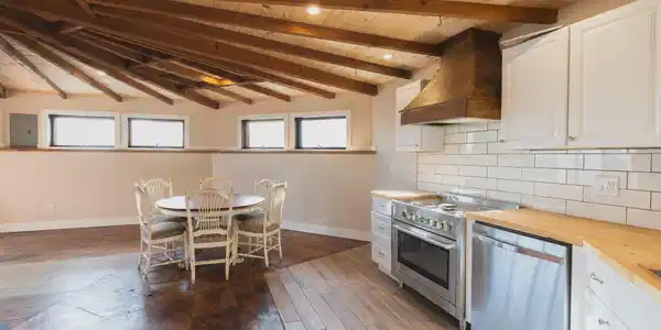 Image 3: Kitchen Image 3: Kitchen