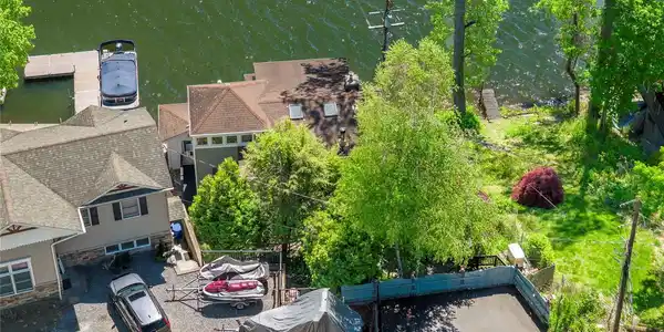Image 3: Aerial View Image 3: Aerial View