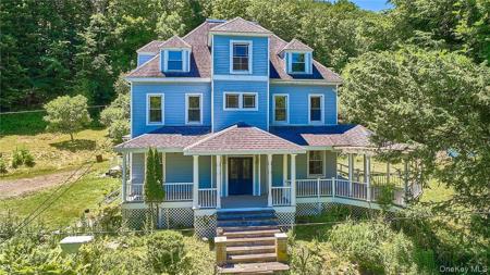 807 Swiss Hill Road N