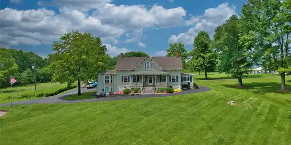 69 Lippincott Road