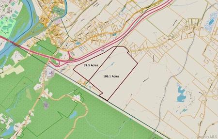 2215 Greenville Turnpike