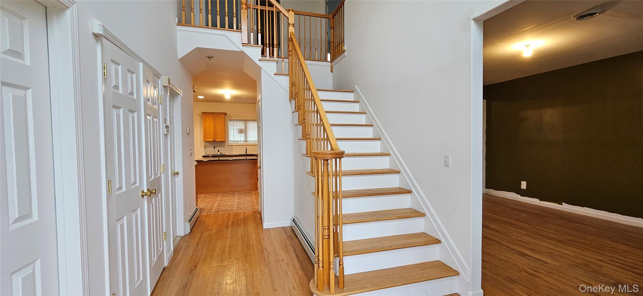 Image 4: Entrance Foyer