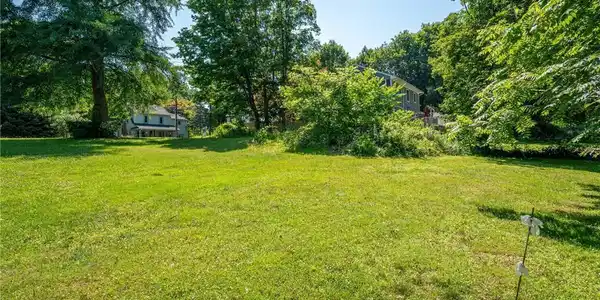 Image 4: Lot Image 4: Lot
