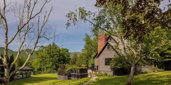 9 Black Bear Road