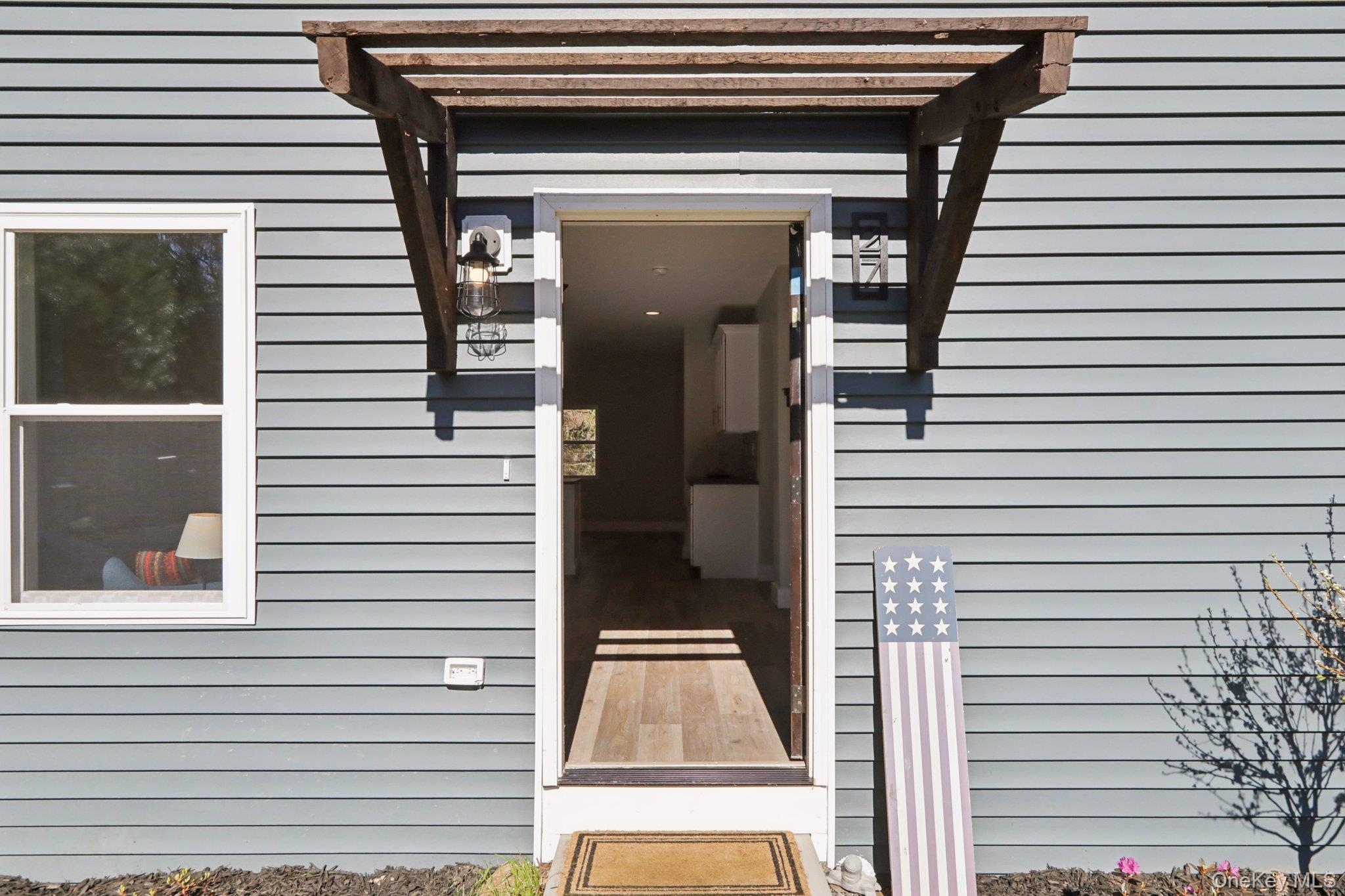 Image 3: Entry Image 3: Entry