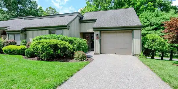 456 Heritage Hills