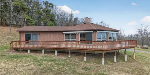 963 Mountain Road