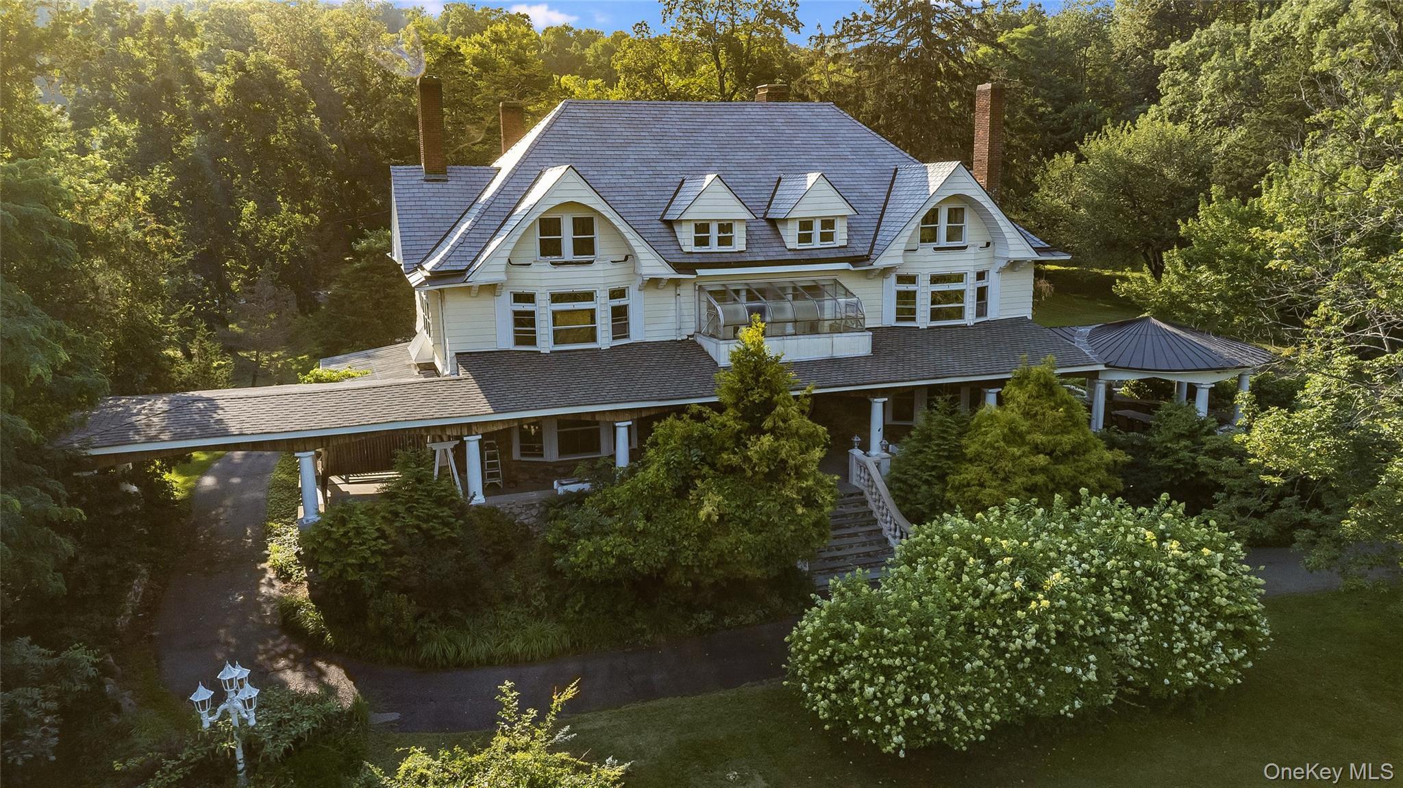 Image 1: Front of Structure