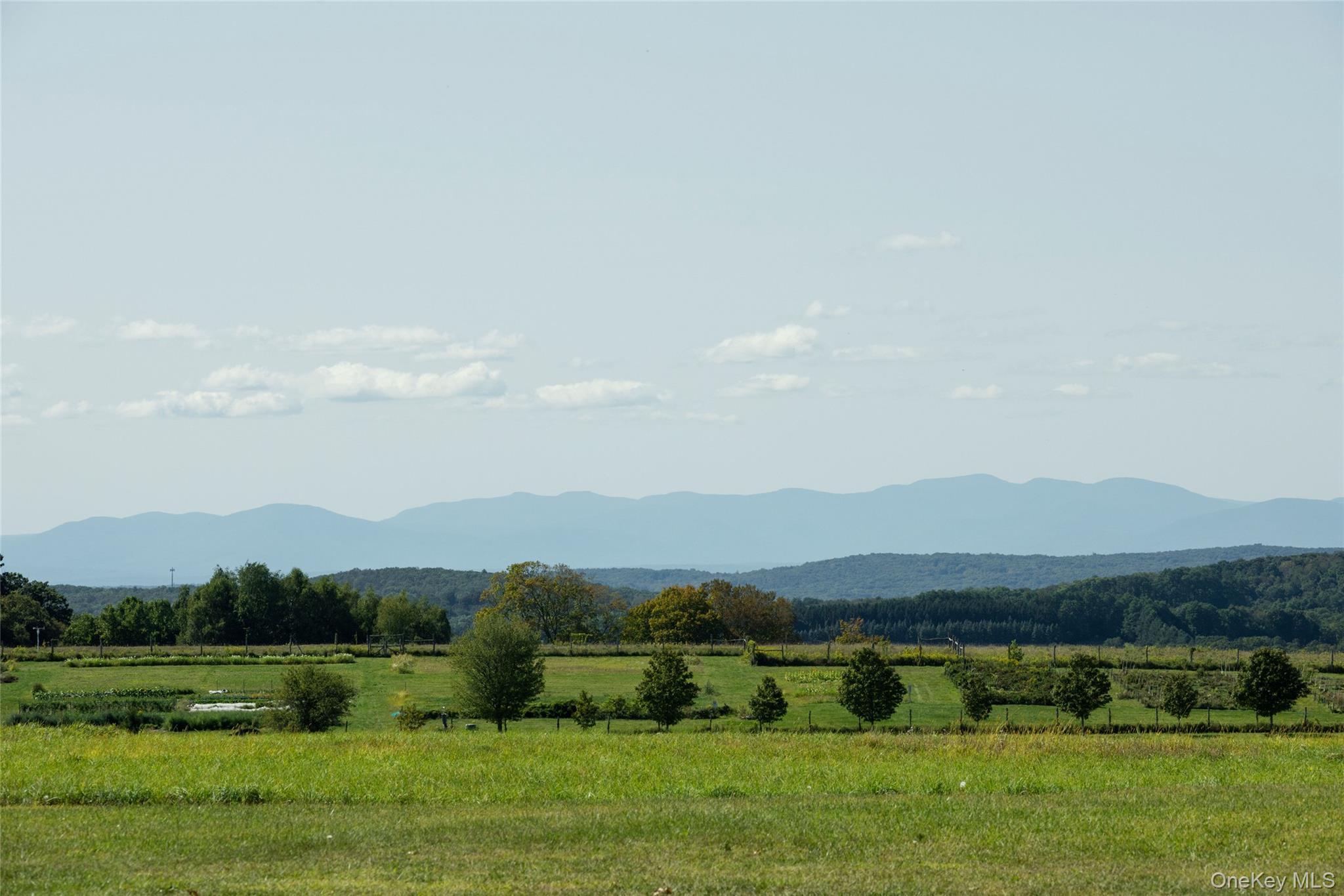 Image 2: View Image 2: View