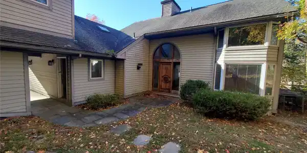 5 Eagle Head Road