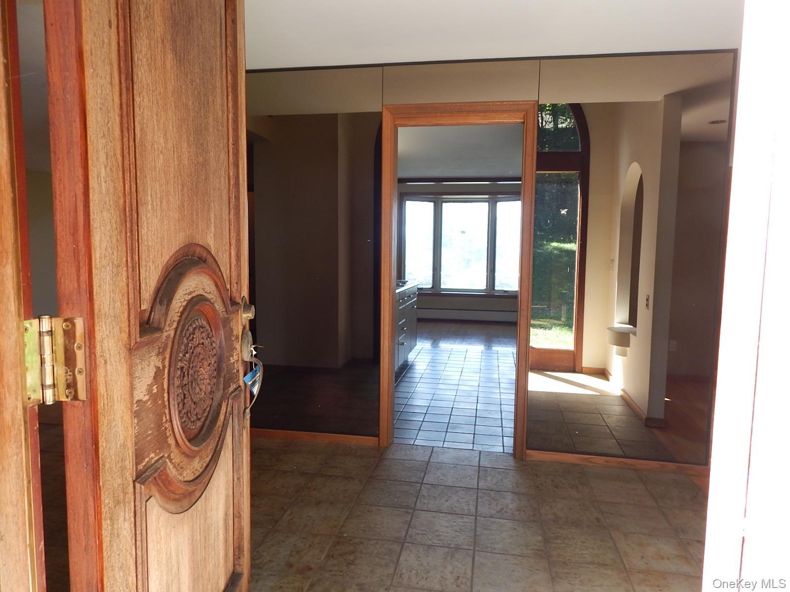 Image 2: Entrance Foyer Image 2: Entrance Foyer