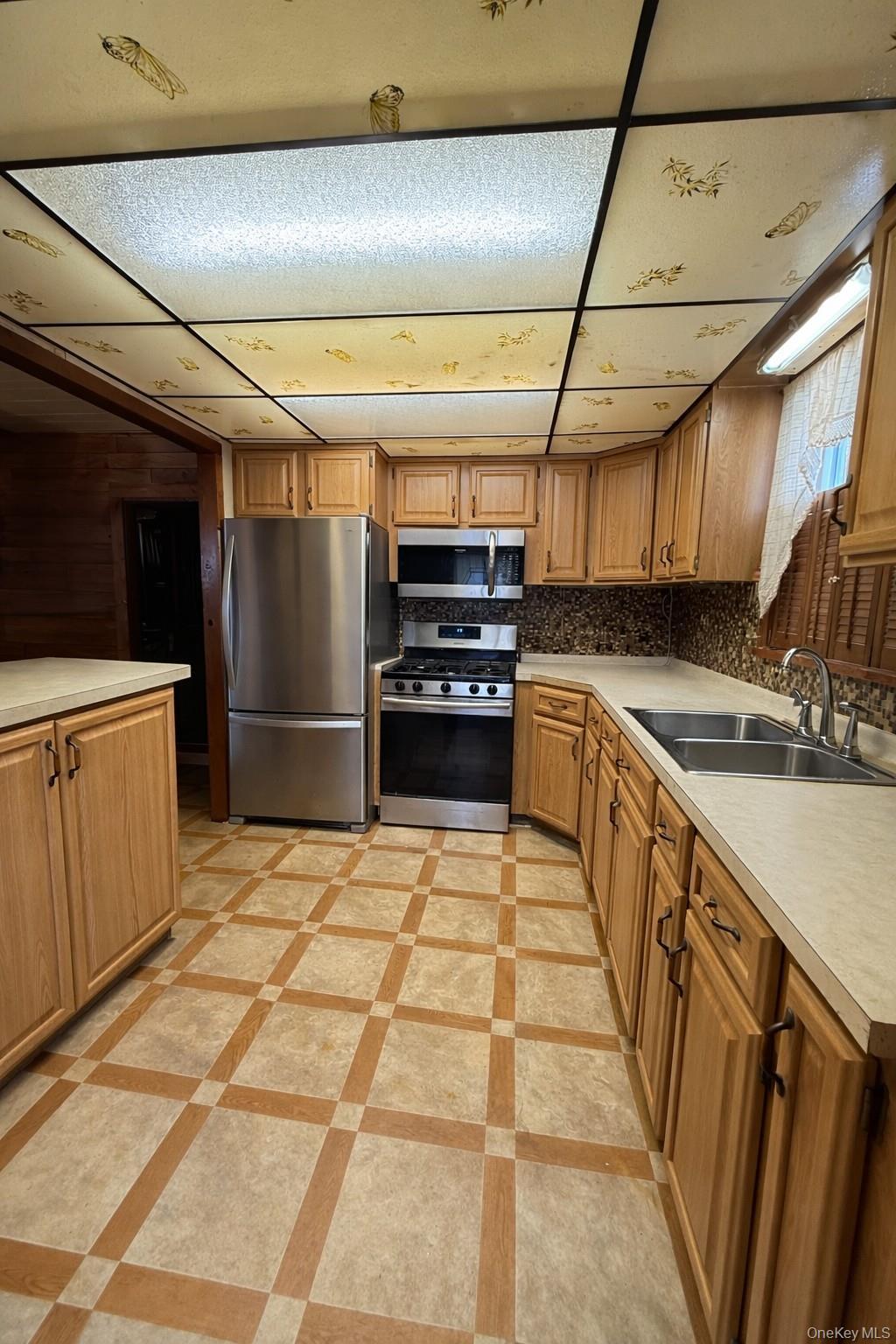 Image 3: Kitchen Image 3: Kitchen