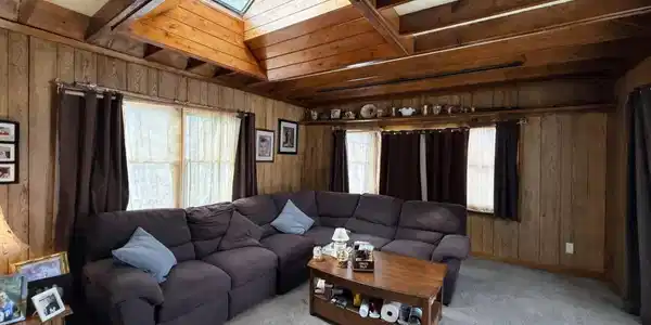 Image 4: Living Room Image 4: Living Room
