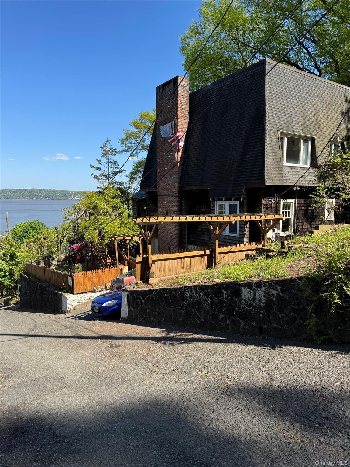 Image 1: View