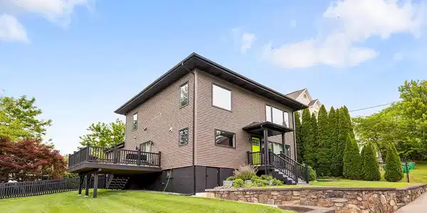 12 Schenck Avenue
