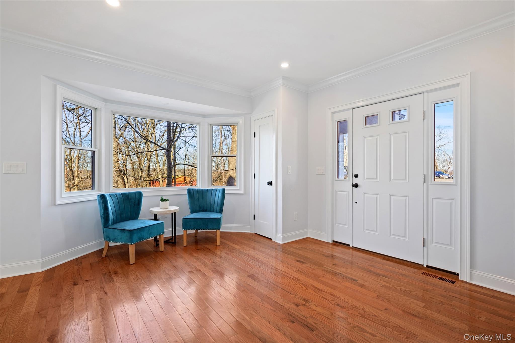 Image 3: Entrance Foyer