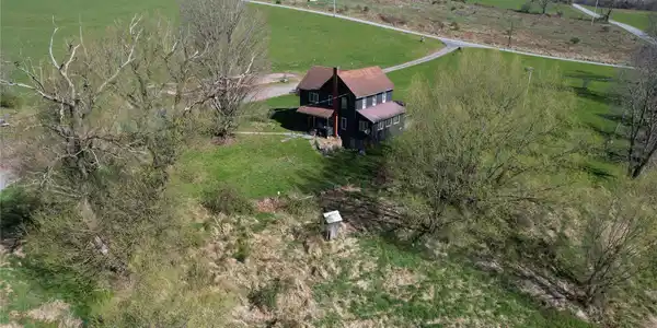 Image 4: Aerial View Image 4: Aerial View