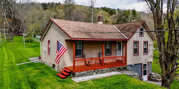 11 Hood Road