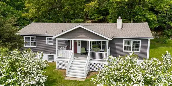 553 Lake Road