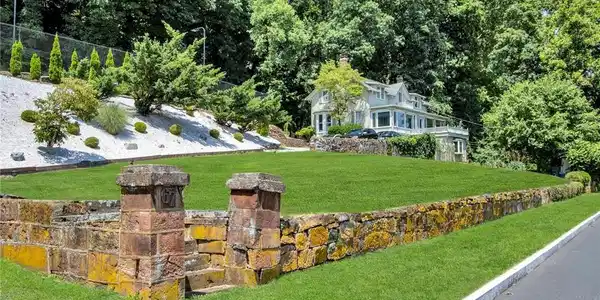 67 River Road