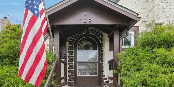 148 Chelsea Street