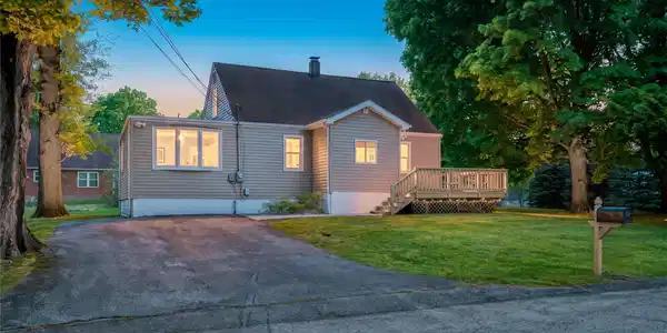 6 Winterberry Road