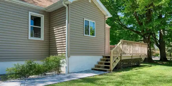 Image 2: Entry Image 2: Entry