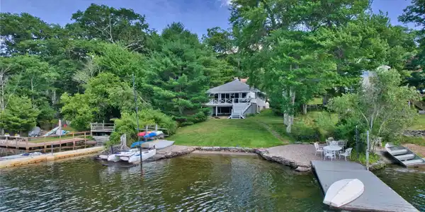 20 Sunset Point