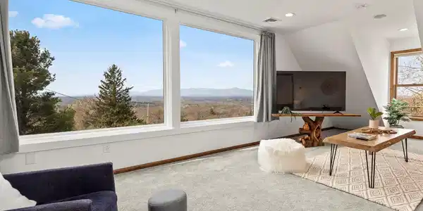 Image 3: Family Room