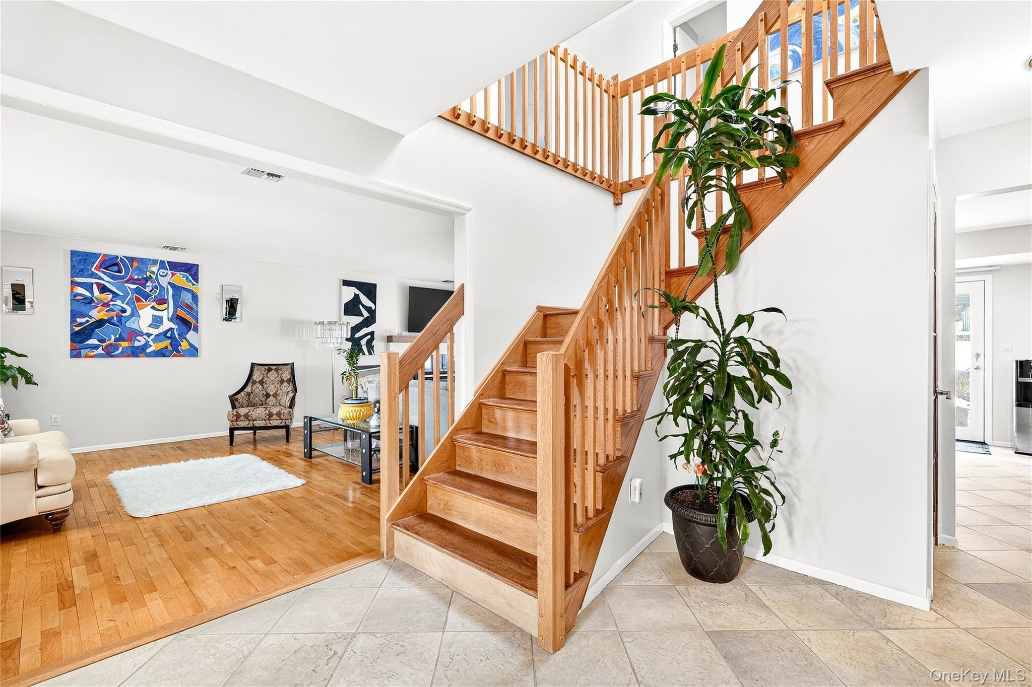 Image 4: Stairs