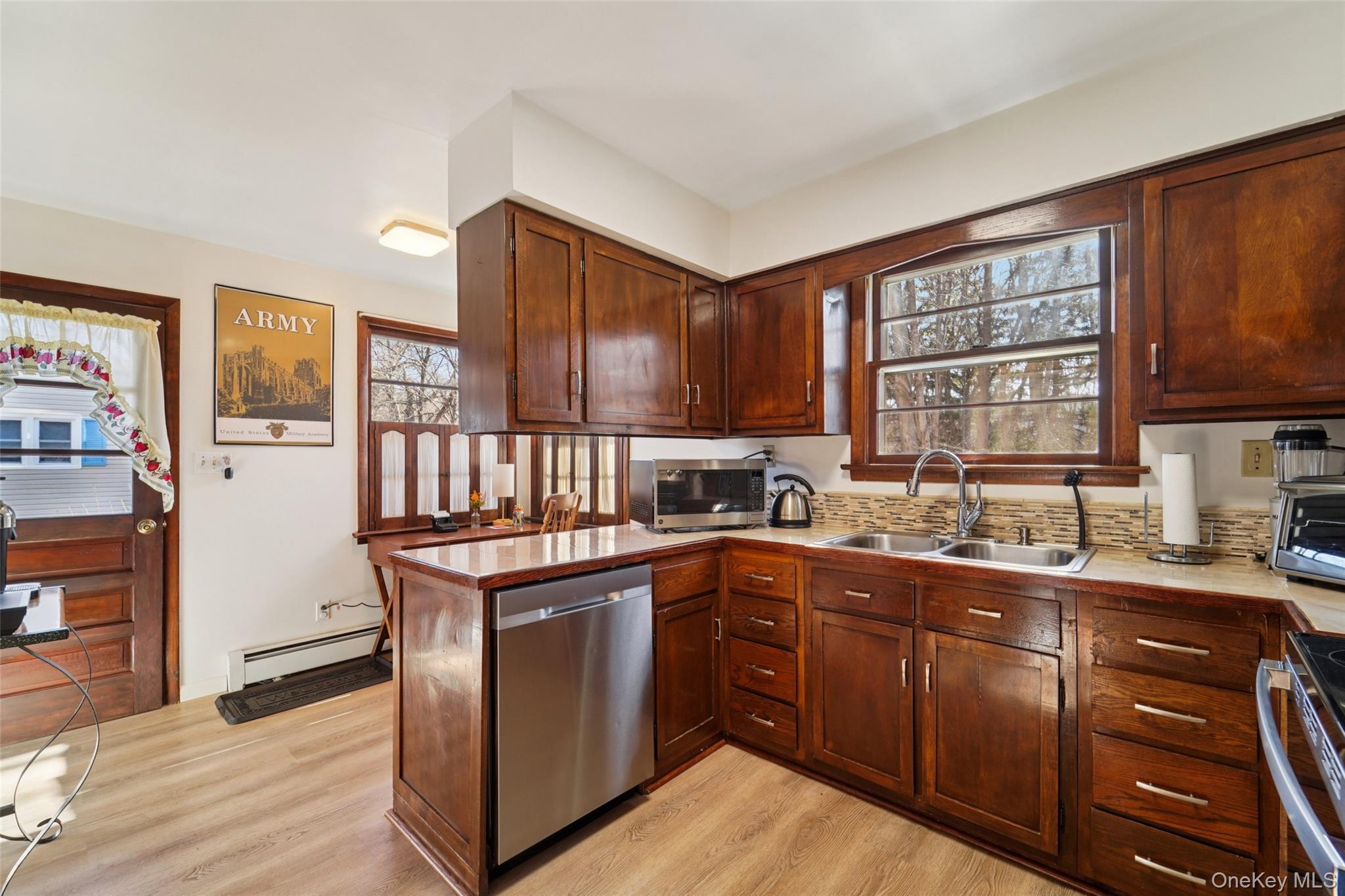 Image 3: Kitchen Image 3: Kitchen