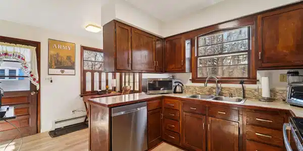 Image 3: Kitchen Image 3: Kitchen