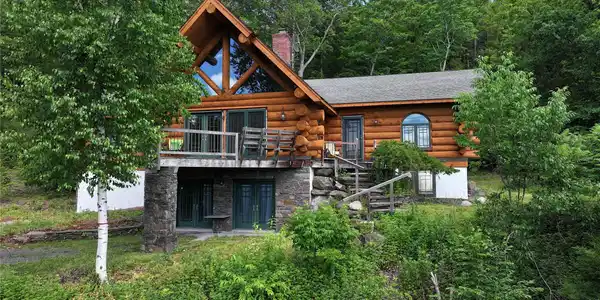 24 Tanis Hollow Road