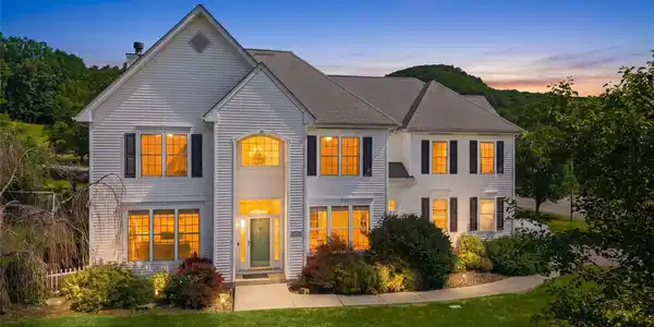2 Elgin Court