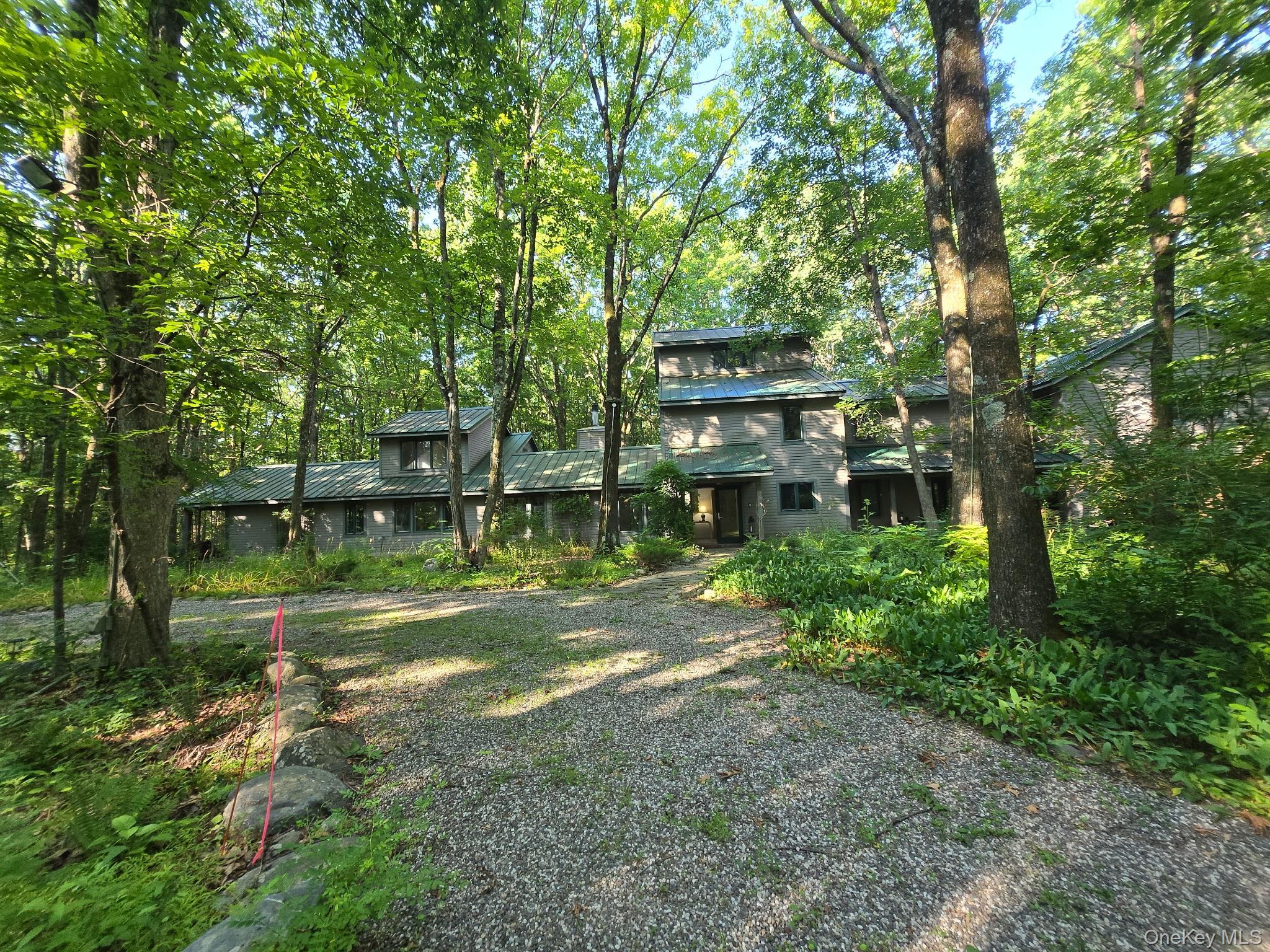 Image 3: Front of Structure