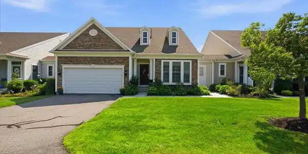 4 Reese Court
