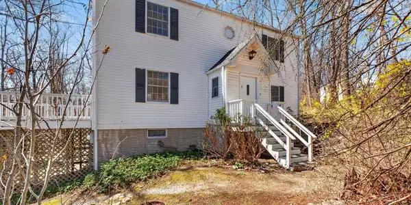 11 Shawnee Road