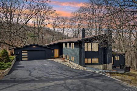 4 Mountain Brook Road