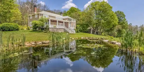 220 Vista Maria Road