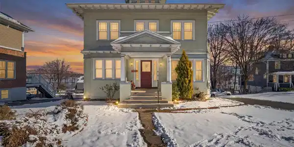 19 Leroy Place