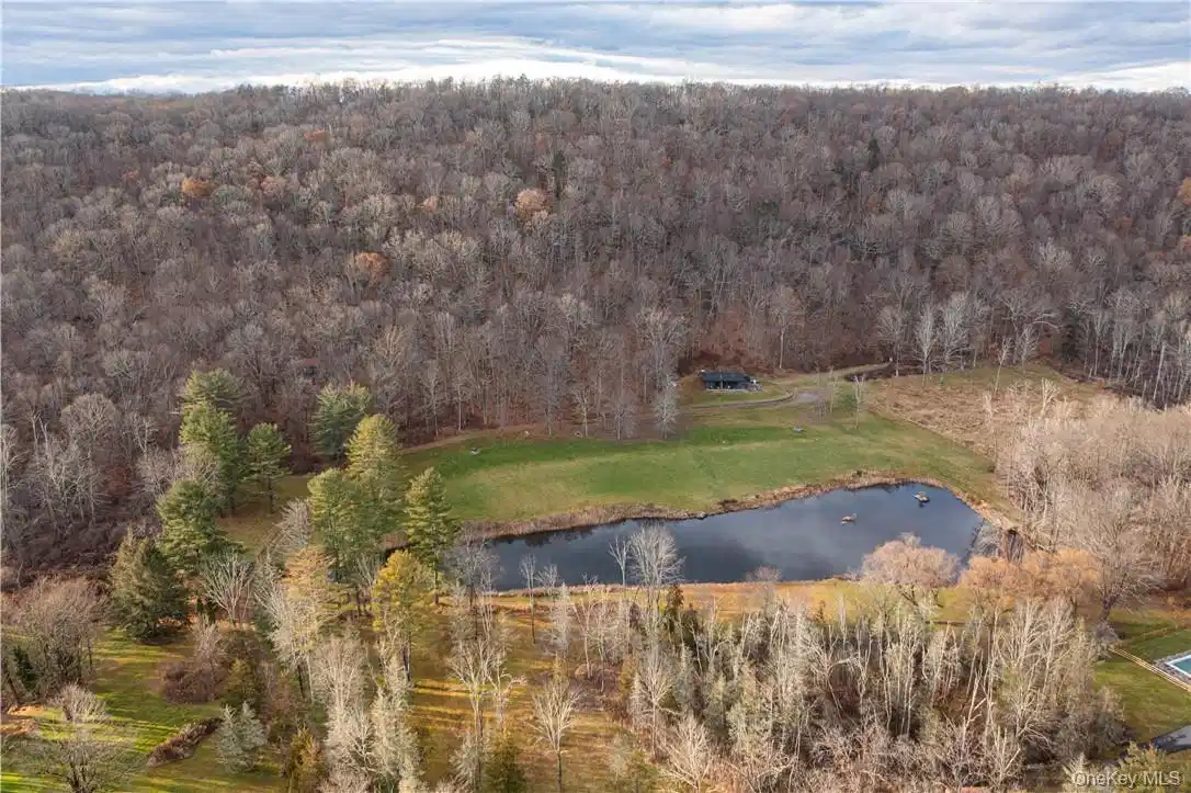 Image 1: Aerial View Image 1: Aerial View