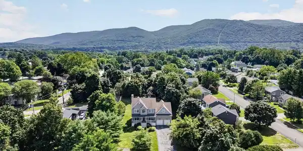 Image 3: Aerial View Image 3: Aerial View