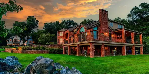 16 Reynwood Drive