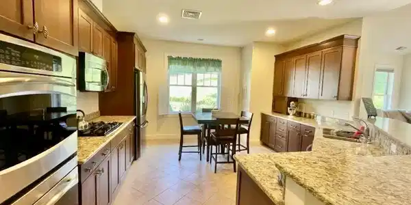 Image 2: Kitchen Image 2: Kitchen