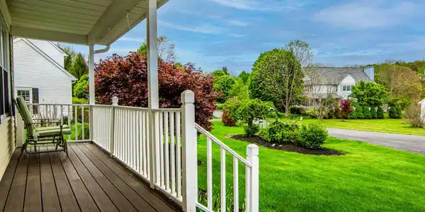 Image 3: Deck Image 3: Deck