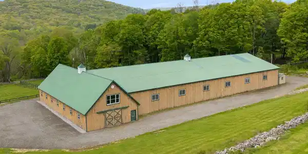 Image 3: Barn Image 3: Barn